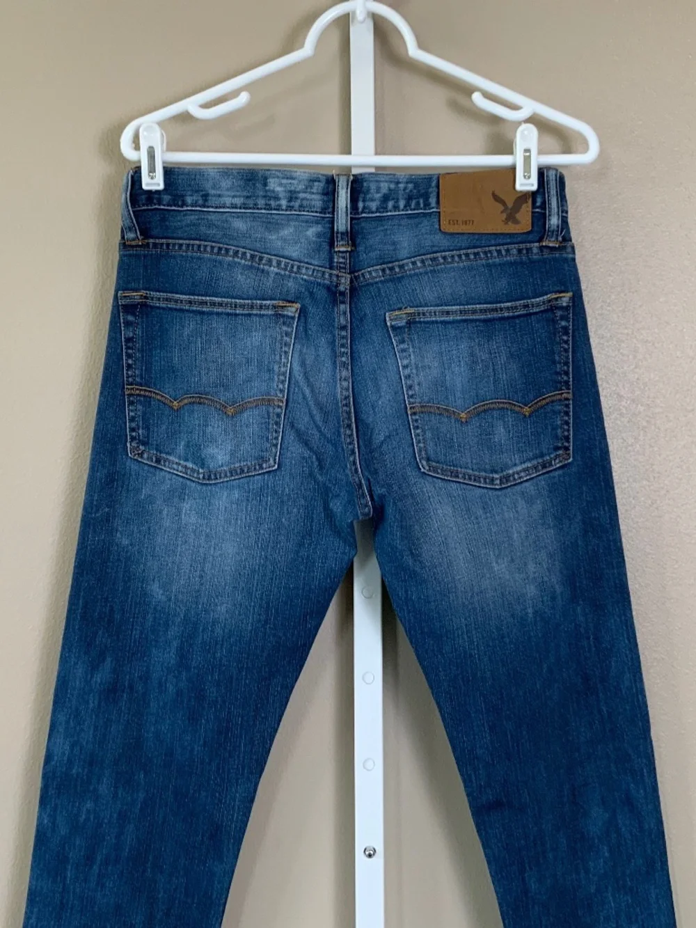 American Eagle Distressed Wash Slim Jeans